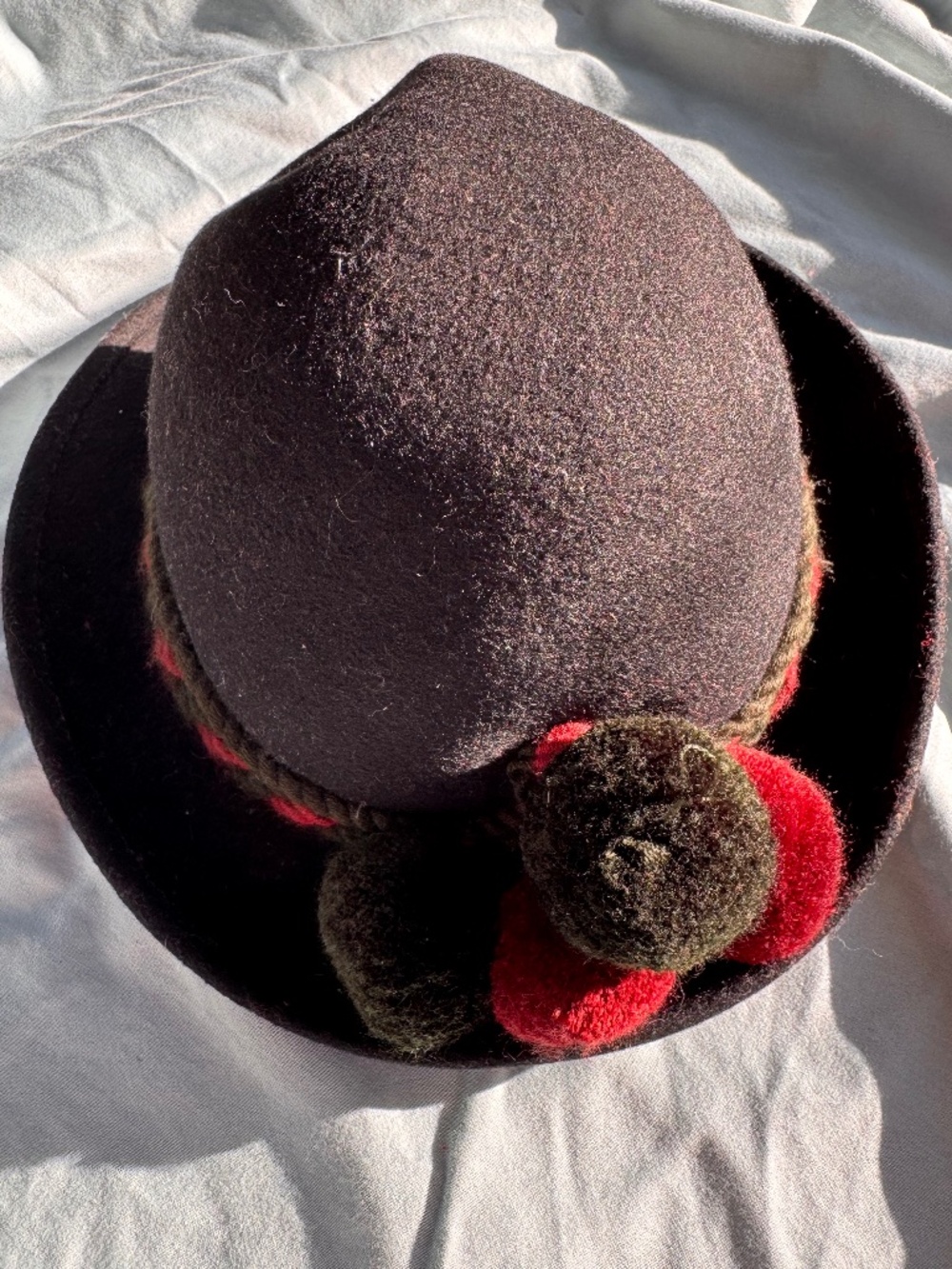 Vintage Wool Felt Alpine / Tyrolean Hat – Black with Red Trim & Pom Pom Detail